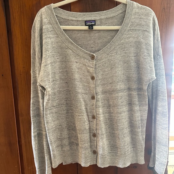 Patagonia Sweaters - Patagonia 100% Linen Scoop Neck Cardigan Sz S